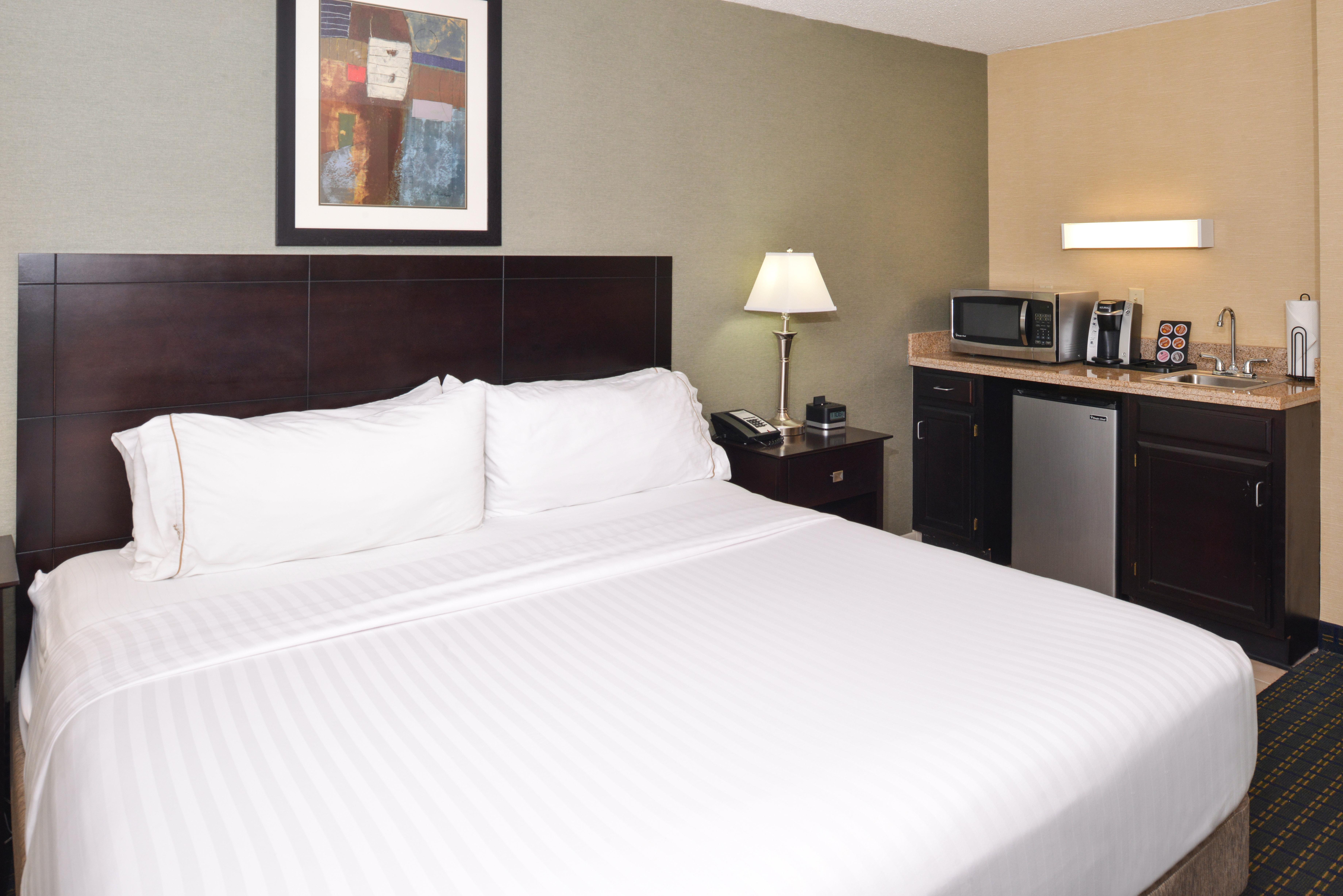 Country & By Radisson Benton Harbor-st Joseph Mi Hotel Benton Harbor
