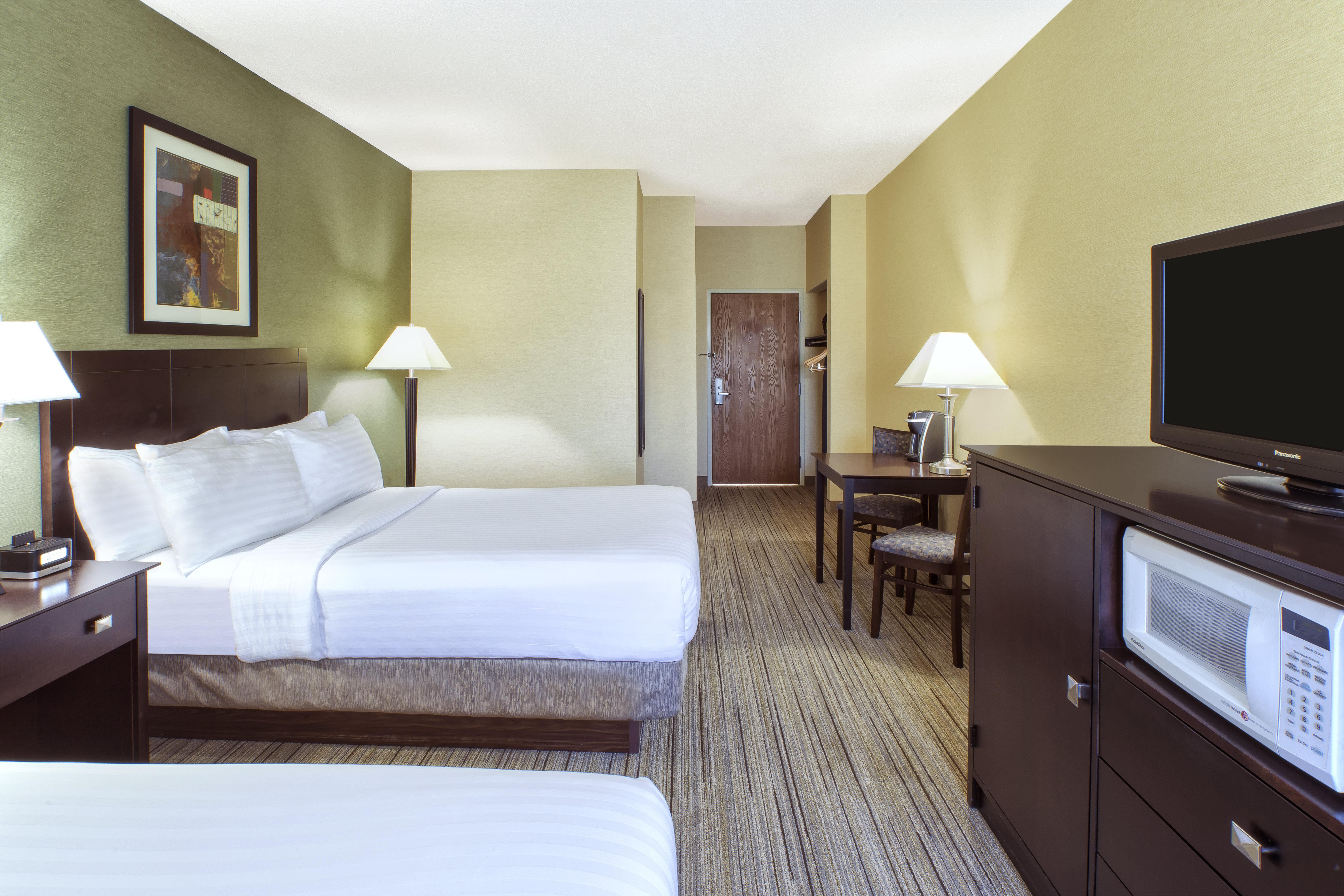 Hotel Country & By Radisson Benton Harbor-st Joseph Mi Benton Harbor