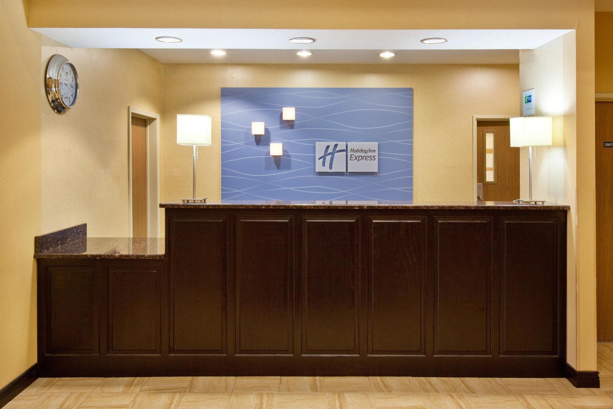 Country & By Radisson Benton Harbor-st Joseph Mi Benton Harbor