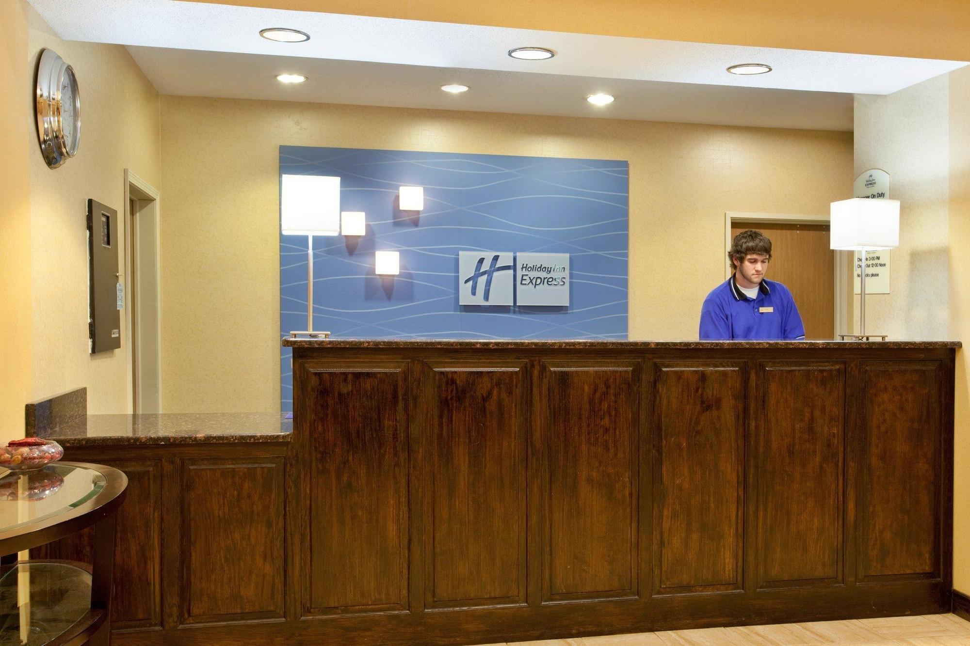 Country & By Radisson Benton Harbor-st Joseph Mi 2* Benton Harbor