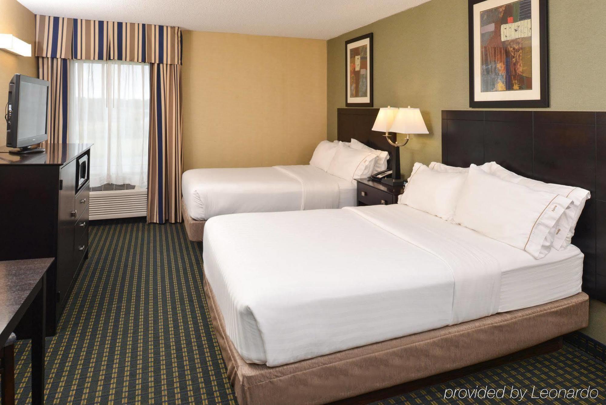 Country & By Radisson Benton Harbor-st Joseph Mi Hotel 2*