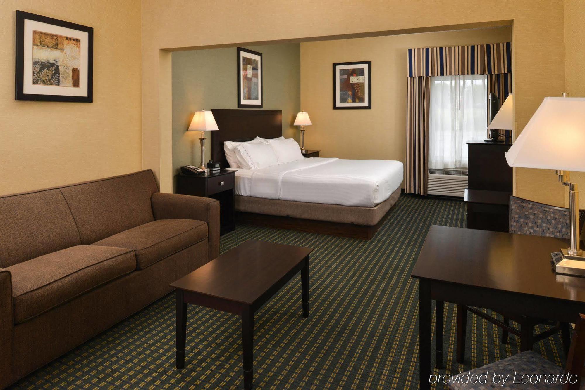 Hotel Country & By Radisson Benton Harbor-st Joseph Mi 2*