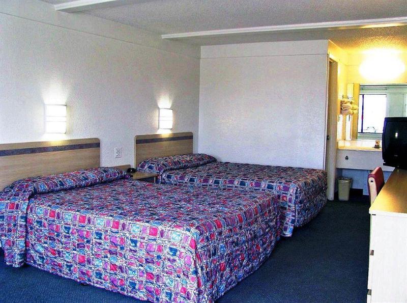 Country & By Radisson Benton Harbor-st Joseph Mi 2* Benton Harbor