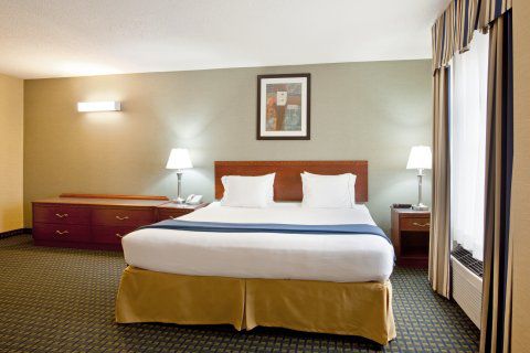 Country & By Radisson Benton Harbor-st Joseph Mi Hotel Benton Harbor